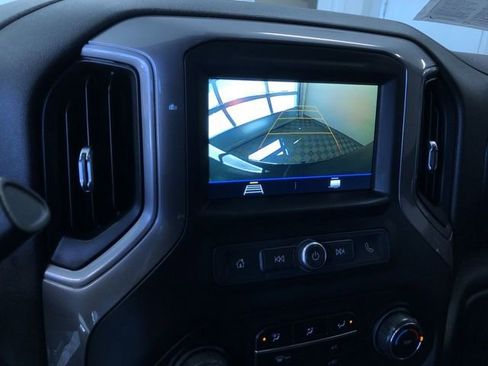 Used 2019 Chevrolet Silverado 1500 Custom Trail Boss image 22