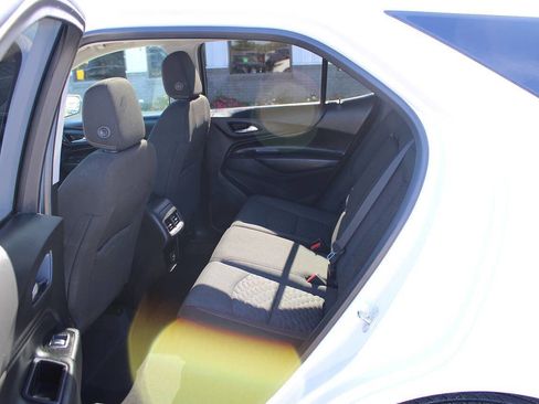 Used 2019 Chevrolet Equinox LT image 10
