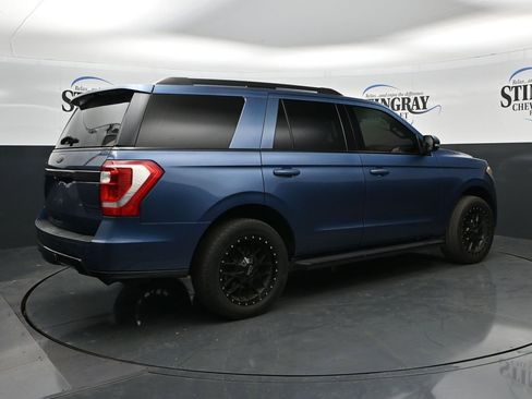 Used 2020 Ford Expedition XLT w/ Equipment Group 202A RWD image 7