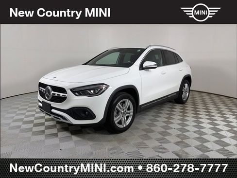 Used 2023 Mercedes-Benz GLA 250 4MATIC image 3