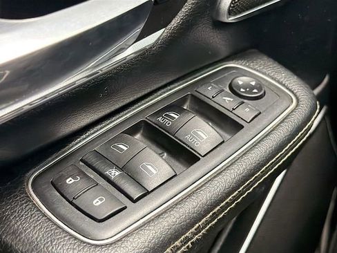 Used 2019 RAM 1500 Laramie image 16