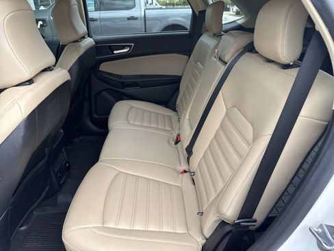 Used 2022 Ford Edge SEL w/ Convenience Package AWD/4WD image 13