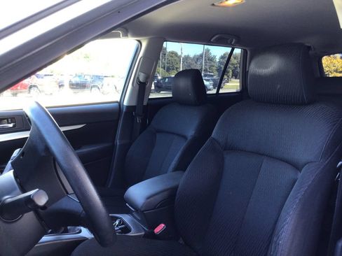 Used 2012 Subaru Outback 2.5i AWD/4WD image 24