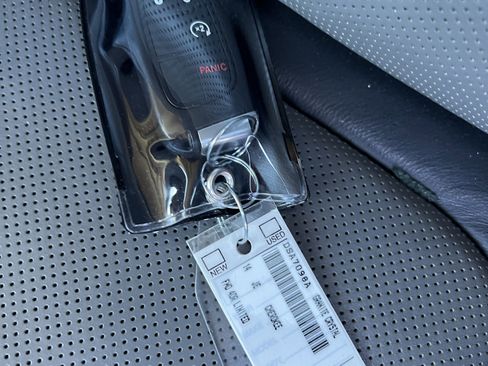 Used 2014 Jeep Cherokee Limited w/ Luxury Group image 38