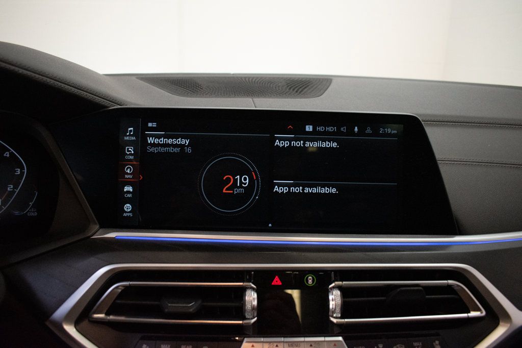 Used 2022 BMW X7 M50i AWD/4WD image 15