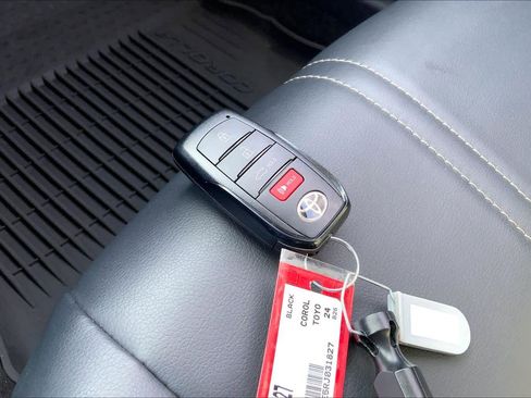 Used 2024 Toyota Corolla XLE image 15