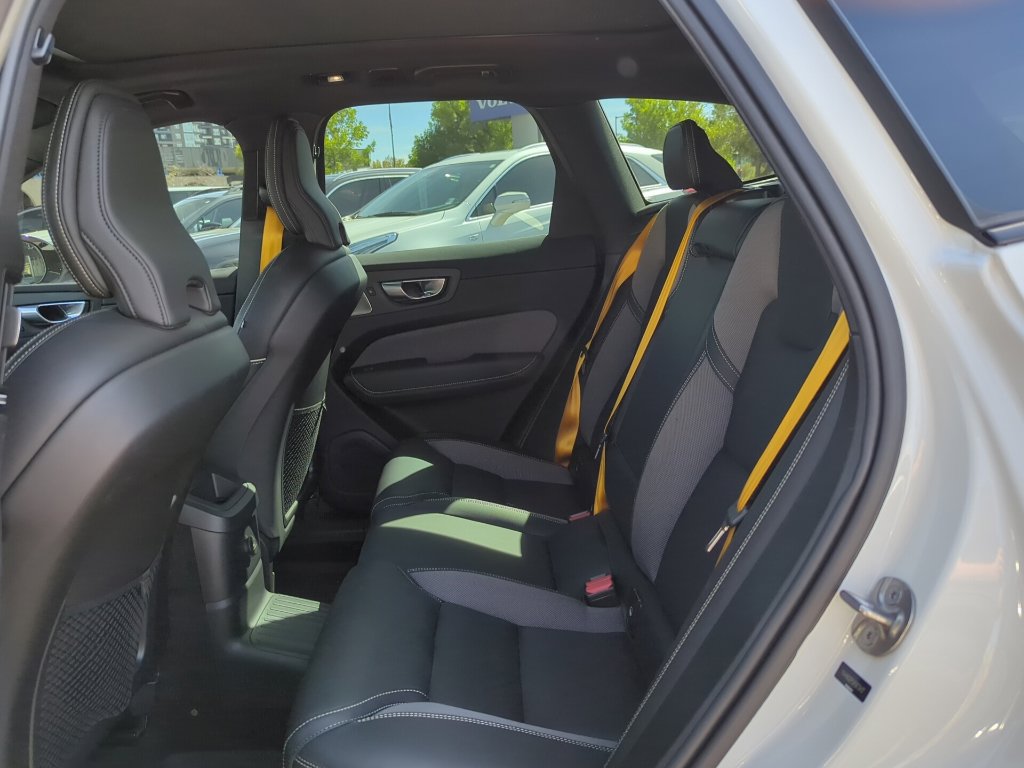 Used 2024 Volvo XC60 T8 Polestar w/ Protection Package AWD/4WD image 9