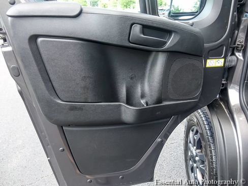 Used 2023 RAM ProMaster 2500 w/ Black Appearance Package FWD image 17