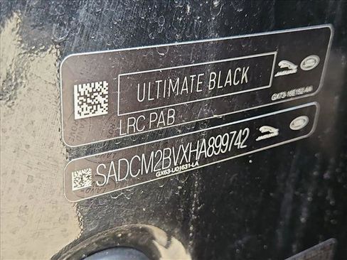 Used 2017 Jaguar F-PACE S image 26