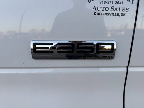 Used 2021 Ford E-350 and Econoline 350 Super Duty w/ Power Windows & Locks Group image 16