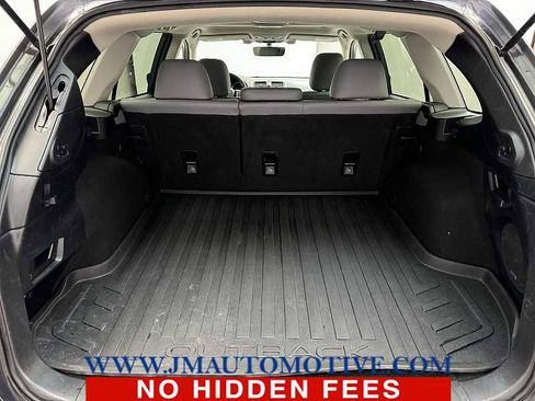 Used 2019 Subaru Outback 2.5i Limited image 17
