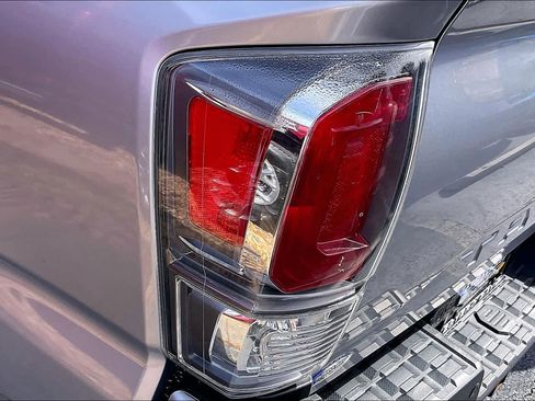 Used 2020 Toyota Tacoma TRD Sport image 27