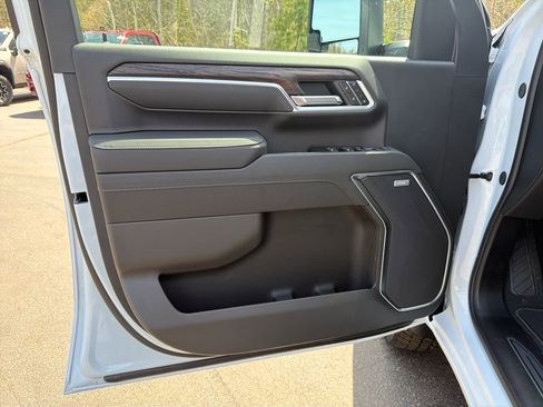 New 2026 GMC Sierra 3500 SLT w/ SLT Convenience Package AWD/4WD image 10