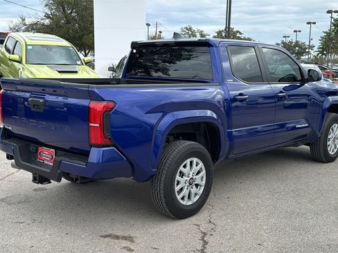 Certified 2025 Toyota Tacoma SR5 image 7