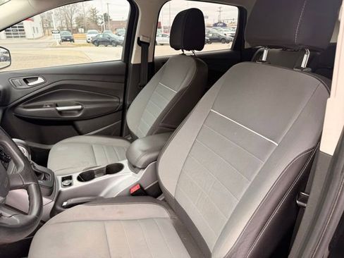 Used 2015 Ford Escape SE image 6