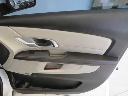 Used 2011 GMC Terrain SLT image 25