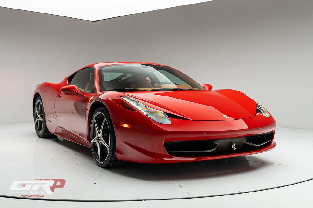 Used 2013 Ferrari 458 Italia Coupe RWD image 1