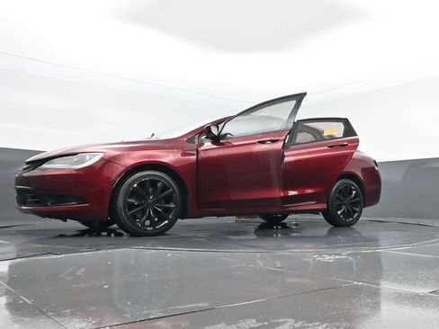 Used 2015 Chrysler 200 S w/ Comfort Group image 32