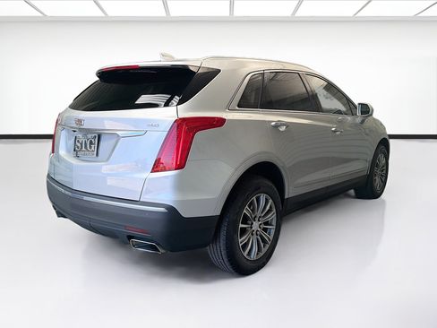 Used 2018 Cadillac XT5 Luxury w/ Driver Awareness Package FWD image 4