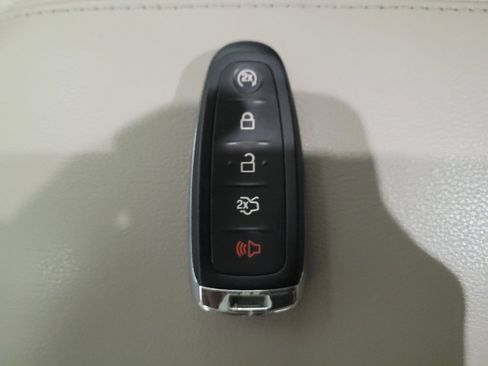 Used 2014 Ford Escape Titanium FWD image 32