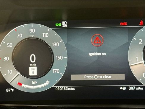 Used 2026 Land Rover Range Rover Evoque S AWD/4WD image 12