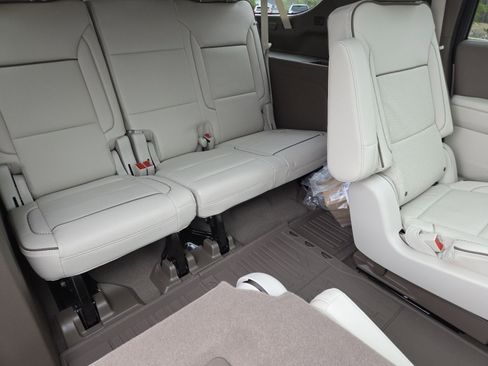 New 2026 GMC Yukon XL Denali image 29