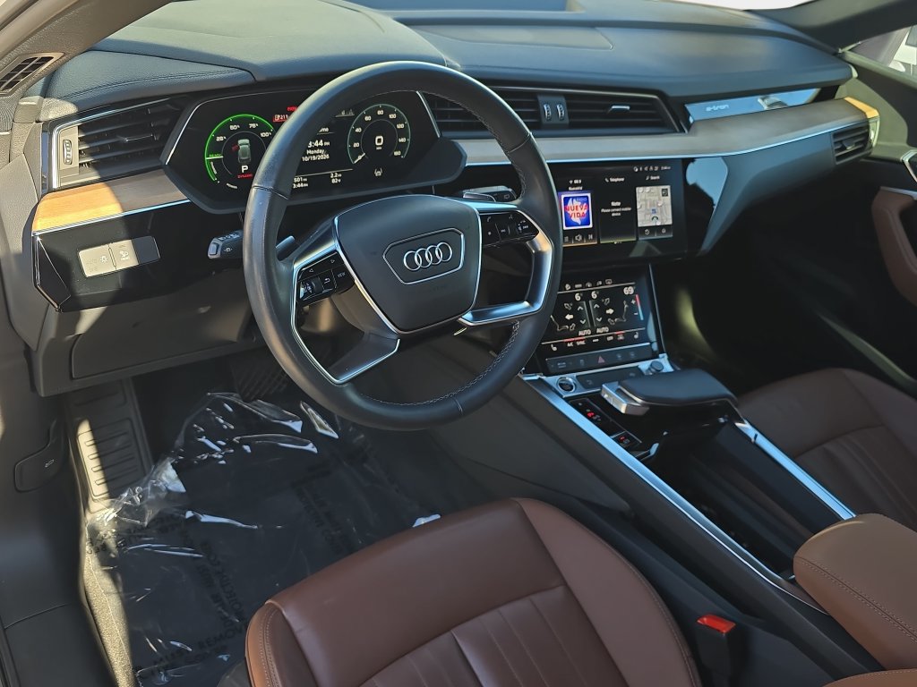 Used 2024 Audi Q8 e-tron Premium AWD/4WD image 19