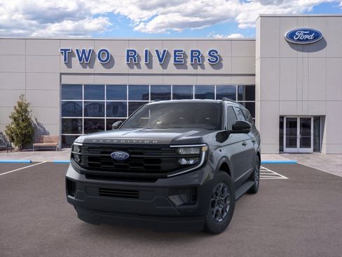 New 2026 Ford Expedition Active RWD image 2