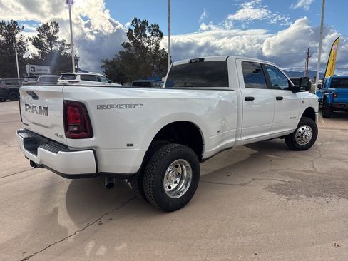 New 2026 RAM 3500 Big Horn AWD/4WD image 5