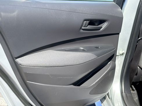 Used 2022 Toyota Corolla LE image 28