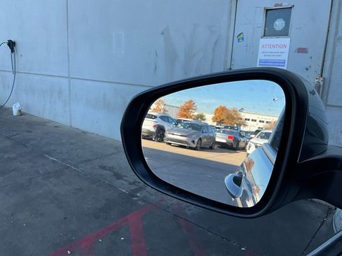 Used 2025 Chevrolet TrailBlazer LT image 17