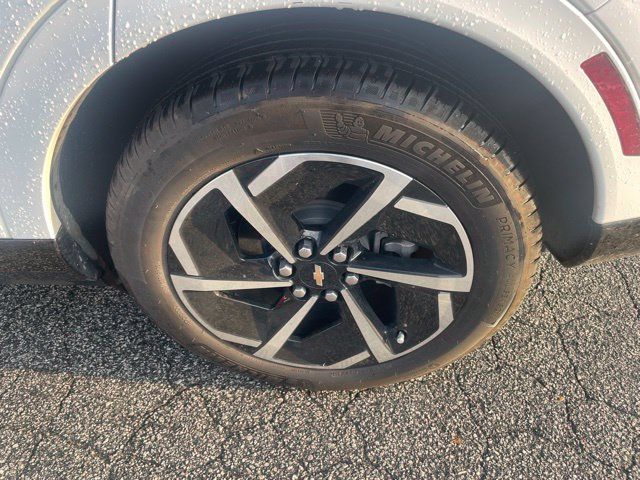 Used 2024 Chevrolet Equinox EV LT FWD image 6