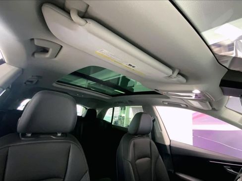 Used 2023 Audi Q8 Premium Plus image 28