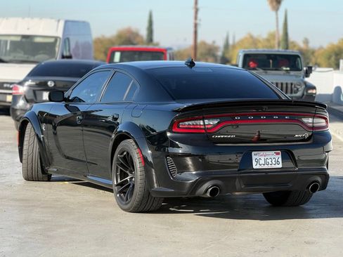 Used 2022 Dodge Charger SRT Hellcat w/ Harman/Kardon Audio Group image 2