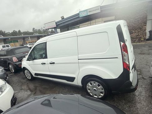 Used 2020 Ford Transit Connect XL image 5