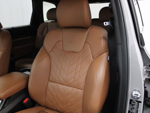 Used 2025 Kia Telluride SX Prestige X-Pro image 18