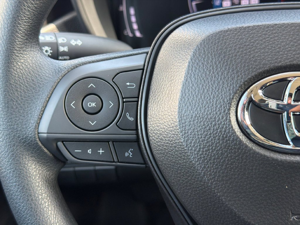 Used 2026 Toyota Corolla LE FWD image 29