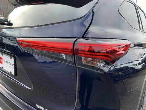 Used 2022 Toyota Highlander XSE image 30