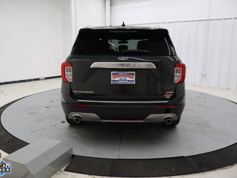 Certified 2023 Ford Explorer Platinum w/ Technology Package RWD image 4