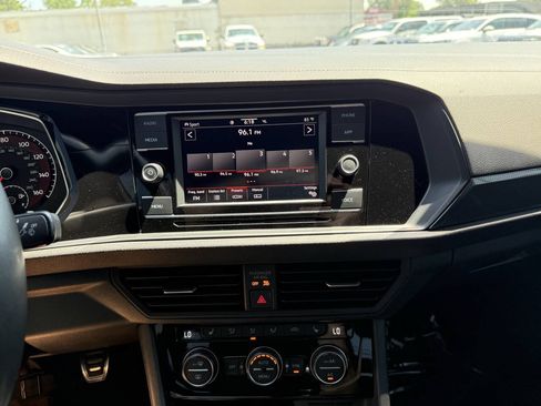 Used 2021 Volkswagen Jetta GLI FWD image 17