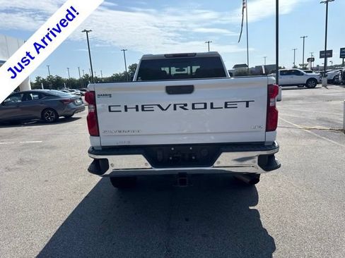 Used 2020 Chevrolet Silverado 2500 LTZ w/ LTZ Plus Package AWD/4WD image 4