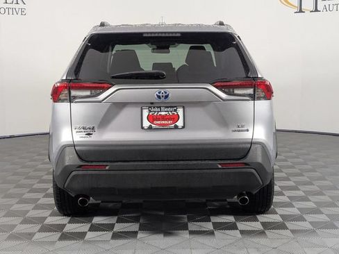 Used 2023 Toyota RAV4 LE AWD/4WD image 7