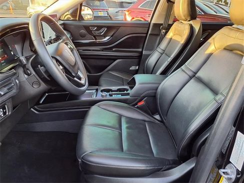 Certified 2023 Lincoln Corsair Reserve w/ Equipment Group 201A image 5