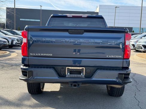 Used 2021 Chevrolet Silverado 1500 Custom image 4