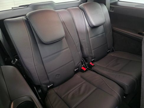 Certified 2025 Mercedes-Benz GLS 580 4MATIC image 28