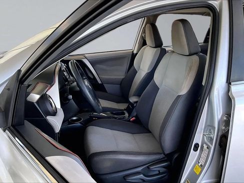 Used 2013 Toyota RAV4 XLE FWD image 18