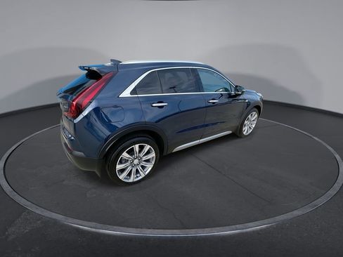 Used 2020 Cadillac XT4 Premium Luxury w/ Technology Package FWD image 8