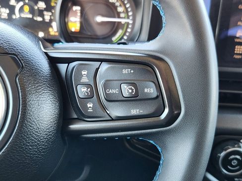 Used 2024 Jeep Wrangler Unlimited Rubicon 4xe AWD/4WD image 21