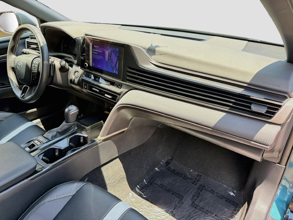 Used 2025 Toyota Camry SE w/ Convenience Package AWD/4WD image 33