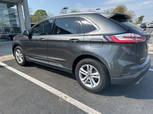 Used 2020 Ford Edge SEL w/ Convenience Package image 5